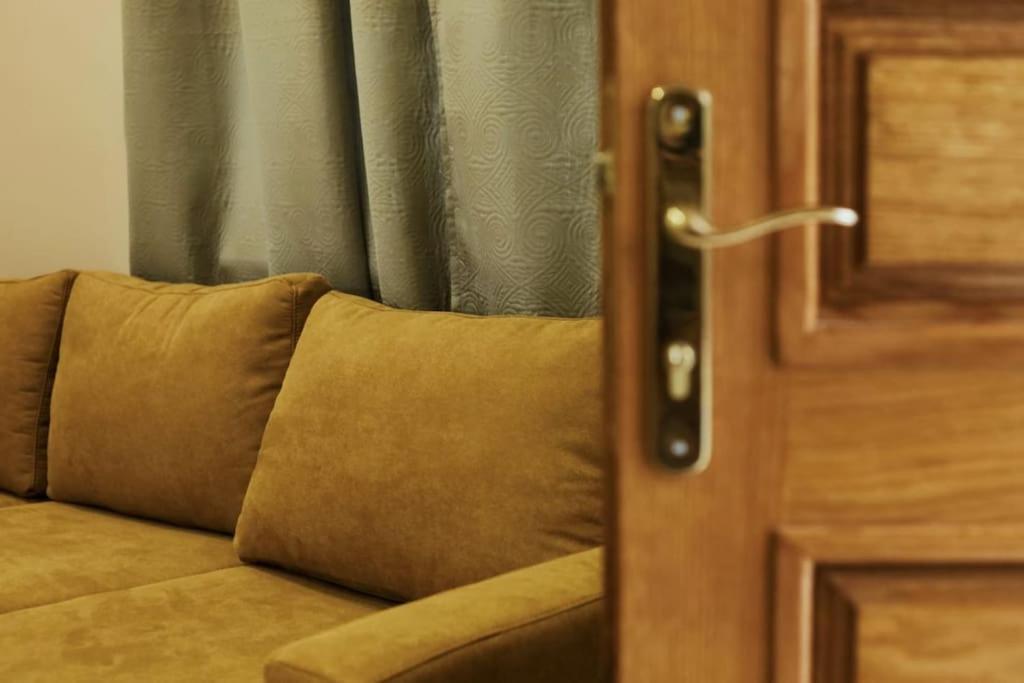 Апартаменты Grandpa House App.1 Тирана Экстерьер фото